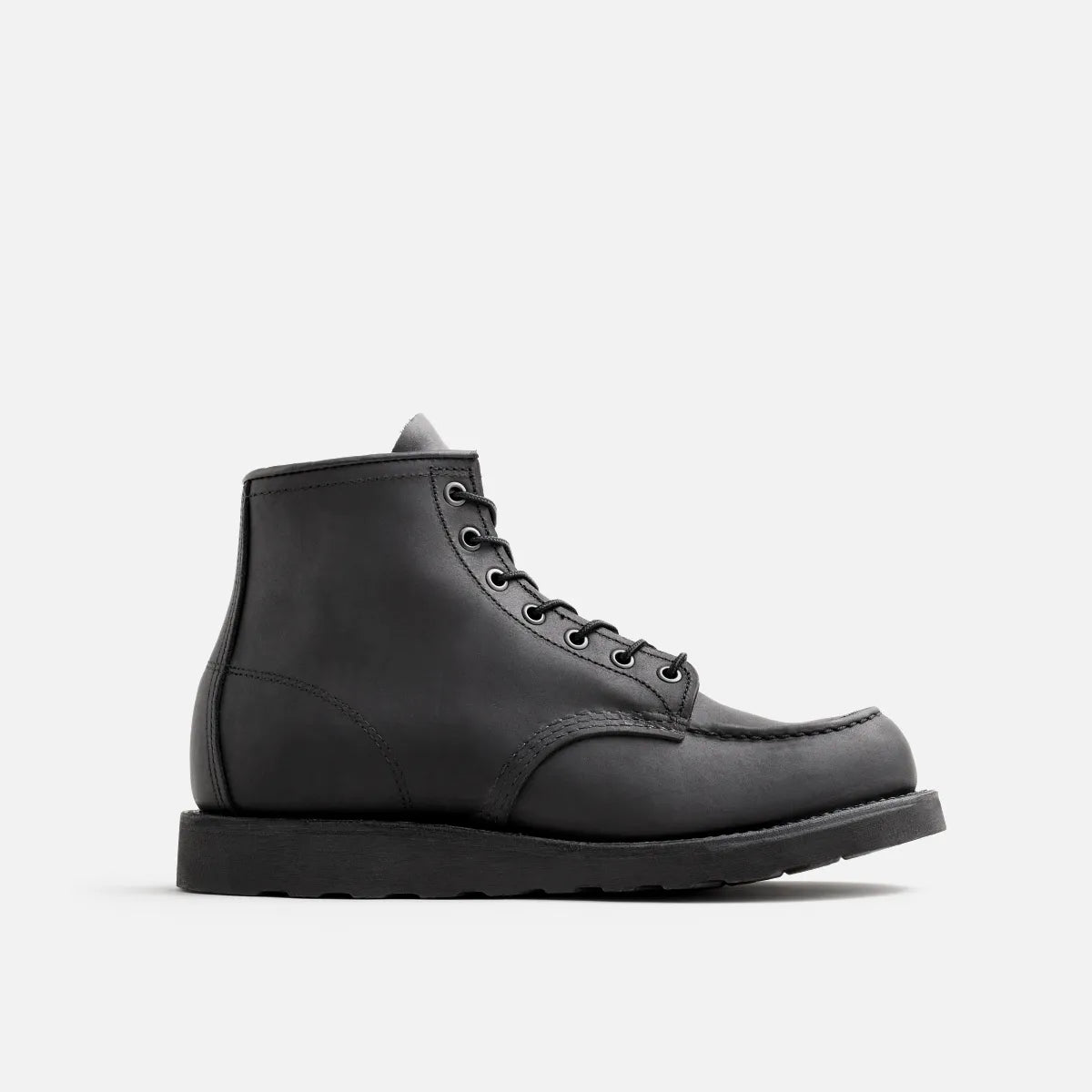 Classic Moc® - Men's 6-inch Boot in Black Harness Leather